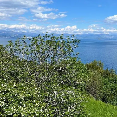 Seaview Croatia Karla